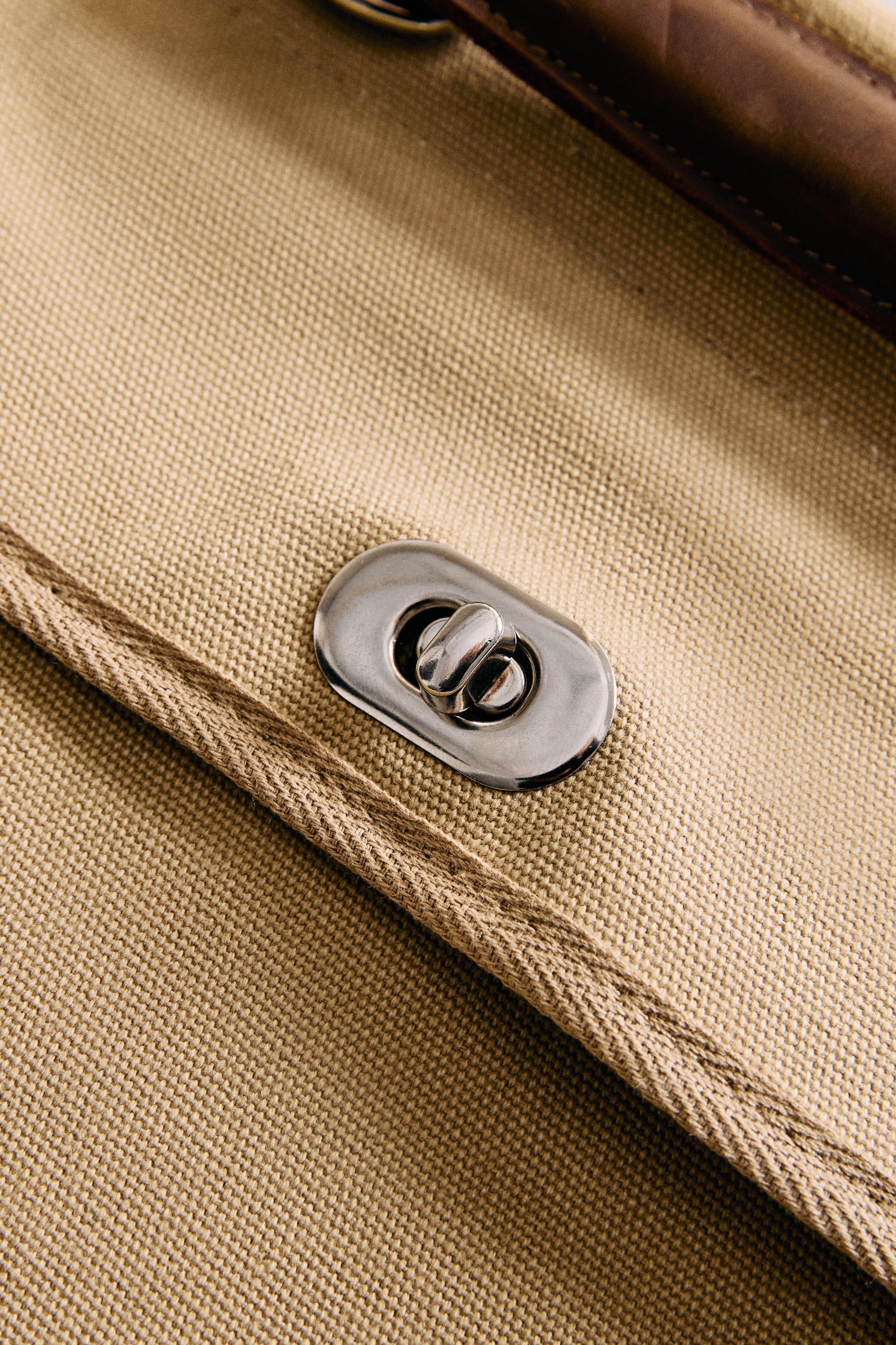 EXPANDABLE CANVAS BAG